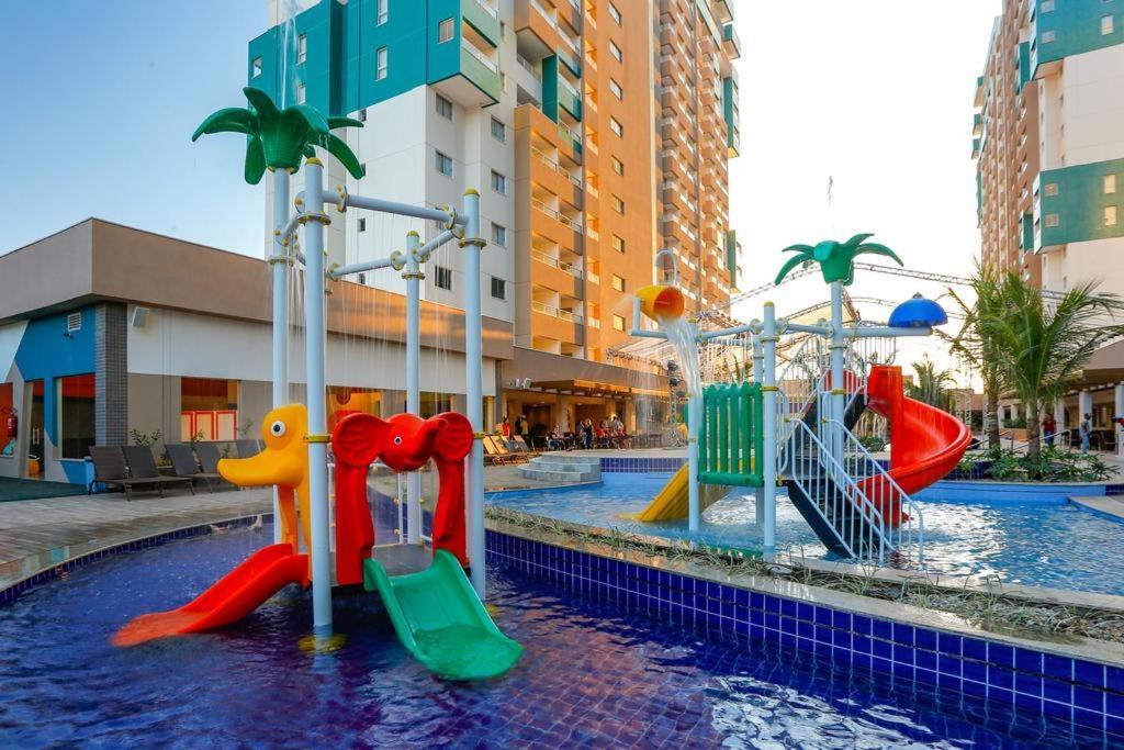 Apto em Resort de Olímpia frente ao Thermas do Laranjais Exterior foto
